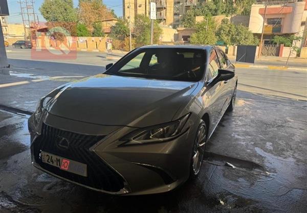 لێکزس ES 2023  بۆ فرۆشتن لە عێراق - کەرکووک